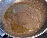 Foto del paso 3 de la receta: Macarrones con atún salteados