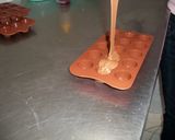 Foto del paso 2 de la receta: Surtido de bombones rellenos