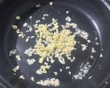 Foto langkah ke 3 dari resep Spagheti tuna aglio olio ala fe.