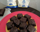Foto langkah ke 7 dari resep Tower Birthday Cake (Brownies).