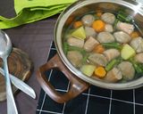 Foto langkah ke 4 dari resep Sayur Sop BaSo (Bakso Sosis).