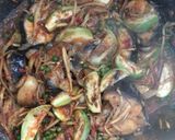 รูปขั้นตอนการทำที่ 3 ของ ผัดฉ่าปลาดุก
