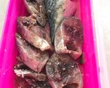 Foto langkah ke 1 dari resep Tongkol suwir bumbu kunyit.