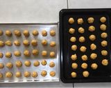 Foto langkah ke 5 dari resep Cornflakes Cheese Cookies.