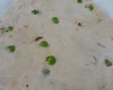 A picture of step 3 of Peas Coriander Parantha.