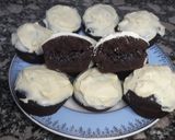 Foto del paso 5 de la receta: Muffins de cacao amargo rellenos de mermelada y chocolate blanco