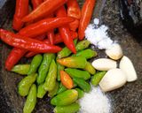 Foto langkah ke 1 dari resep Sambal Bawang Siram Minyak.
