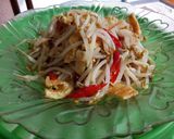 Foto langkah ke 3 dari resep Toge telur dadar.
