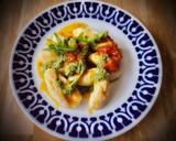Foto del paso 9 de la receta: Gnocchi de patata caseros con tomate cherry confitado y pesto de rúcula con nueces
