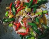 Foto langkah ke 2 dari resep Tumis cumi asin cabe hijau.