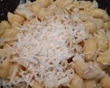 A picture of step 4 of Pasta with Cauliflower (White Sauce).