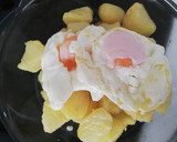 Foto del paso 5 de la receta: Huevos Rotos con Jamón y Gulas