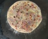 कॅरोट-बीटरूट पराठा (Carrot Beetroot Paratha Recipe In Marathi) रेसिपी स्टेप 6 फोटो 