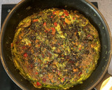 Foto del paso 6 de la receta: Tortilla de batata, pimiento y espinacas