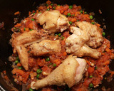 Foto del paso 14 de la receta: Pollo silvestre en salsa de azafran y patatas baby