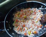 A picture of step 8 of Spicy minced meat scrambled eggs.