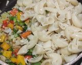 A picture of step 4 of Baked white sauce macaroni.
