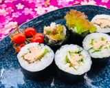 A picture of step 5 of Japanese Tuna Salad Roll.