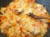Pilaf de orez cu pui și legume