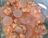 Foto langkah ke 7 dari resep Seblak Sosis Telur Rumahan.