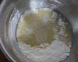 Foto langkah ke 3 dari resep Kue mangkok tanpa fermentasi tetap mekar.