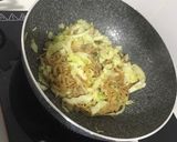 รูปขั้นตอนการทำที่ 4 ของ มาม่าผัดไก่