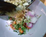Foto langkah ke 6 dari resep Sate Lilit Ayam Teflon & Sambal Matah / Sambel Matah Khas Bali.