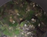 รูปขั้นตอนการทำที่ 6 ของ ข้าวต้มทรงเครื่อง (หมูสับ เต้าหู้ เห็ดหอม กุ้งแห้ง)