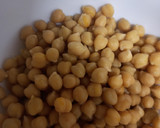 A picture of step 1 of Colourful Chickpeas and Cucumber Salad.
