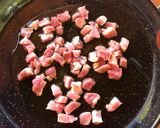 Foto del paso 4 de la receta Paella de secreto ibérico 🐽, setas 🍄 y ajos tiernos 🌱