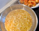 Foto del paso 5 de la receta: Albóndigas de pechuga de pollo de campero en salsa verde