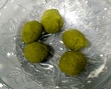 A picture of step 13 of Spinach Kofta Curry.