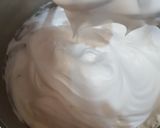 Foto langkah ke 2 dari resep Condensed milk cotton cake.