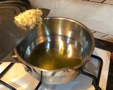 Foto del paso 1 de la receta: Plato combinado arroz blanco tomate, huevo frito y chuletas en salsa de almendra