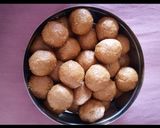 A picture of step 7 of Besan ke ladoo.
