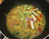 Foto langkah ke 3 dari resep Tuna masak acar kuning.