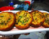 Round Garlic Bread recipe step 4 photo