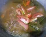 Foto langkah ke 5 dari resep Pindang Sapi Aroma Daun Jeruk.