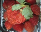 स्ट्रॉबेरी एगलेस केक (Strawberry eggless cake recipe in hindi) रेसिपी चरण 1 फोटो