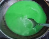 Foto langkah ke 2 dari resep Bolu kukus pandan mekar wangi pandan asli ala Ci Tintin Rayner.