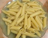 Foto langkah ke 3 dari resep Penne Egg Bolognese Pasta.