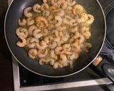 Foto del paso 6 de la receta: Camarones congela3 ultra chilenos con lo que teníamos en el airbnb por wn