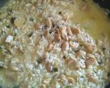 Foto del paso 6 de la receta: Risotto de pollo y hongos
