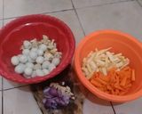 Foto langkah ke 1 dari resep 14. Oseng telur puyuh, putren, wortel, kembang kol.
