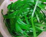 Hình bước làm 3 của món Bánh bột lọc gói lá chuối nhân tôm thịt