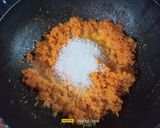 A picture of step 2 of Carrot Halwa Modak.