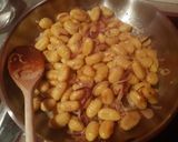 Une image de l'étape 2 de Gnocchis à la crème de Parmesan.