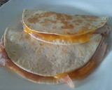 Foto del paso 2 de la receta: Tortillas de jamón y queso
