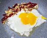 Foto langkah ke 3 dari resep Tumis Bayam Telur.