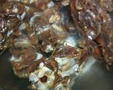 A picture of step 1 of Imli ki chutney.